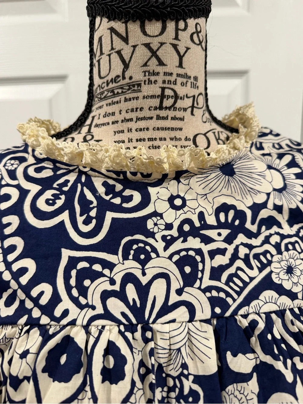 Umgee Navy and Cream Floral Lace-Trim Blouse - Picture 11 of 16